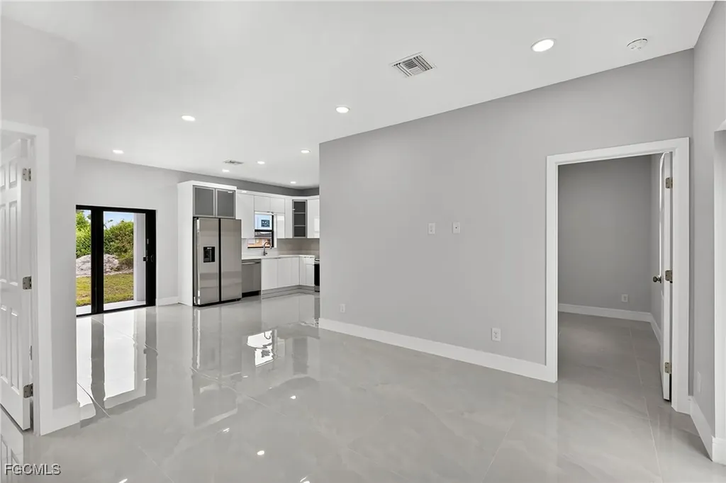 3919 8th Street SW Lehigh Acres FL 33976