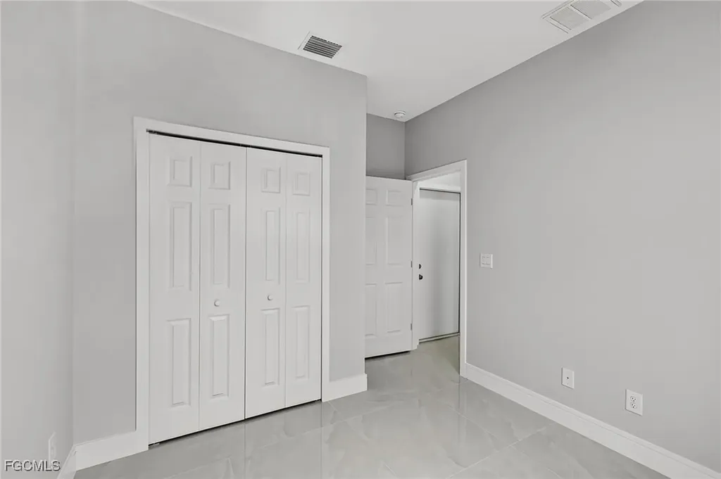 3919 8th Street SW Lehigh Acres FL 33976