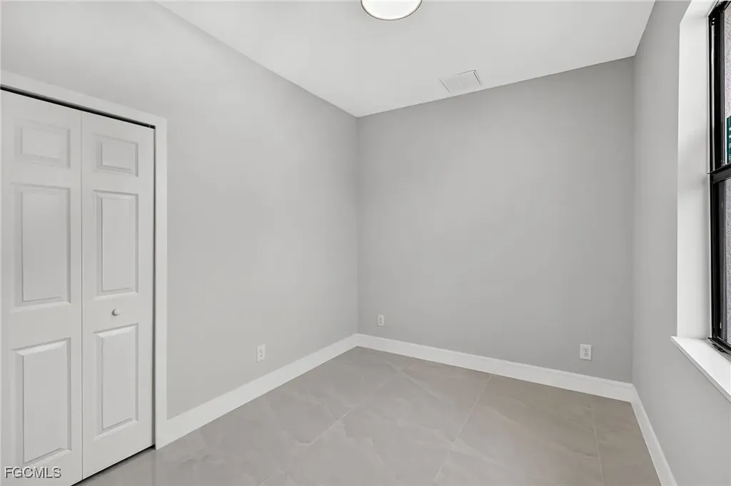 3919 8th Street SW Lehigh Acres FL 33976