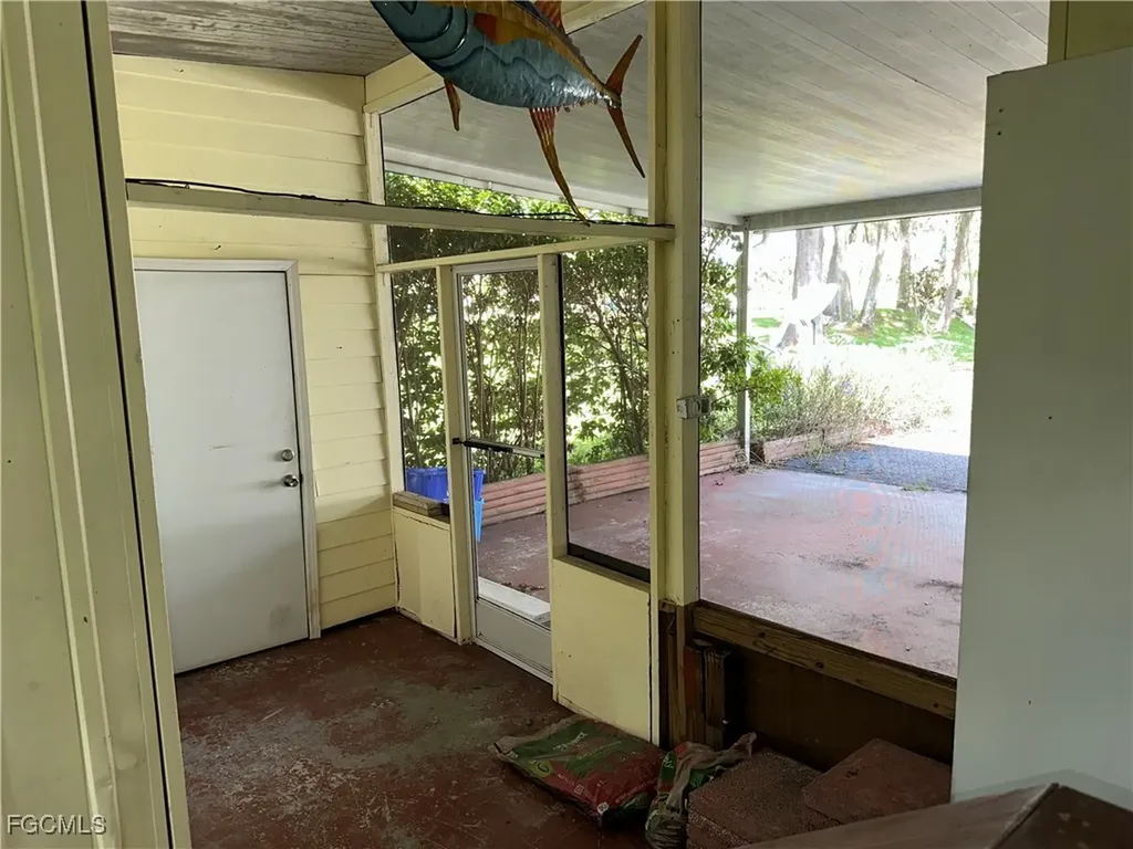 4 Aloe Street Alva FL 33920