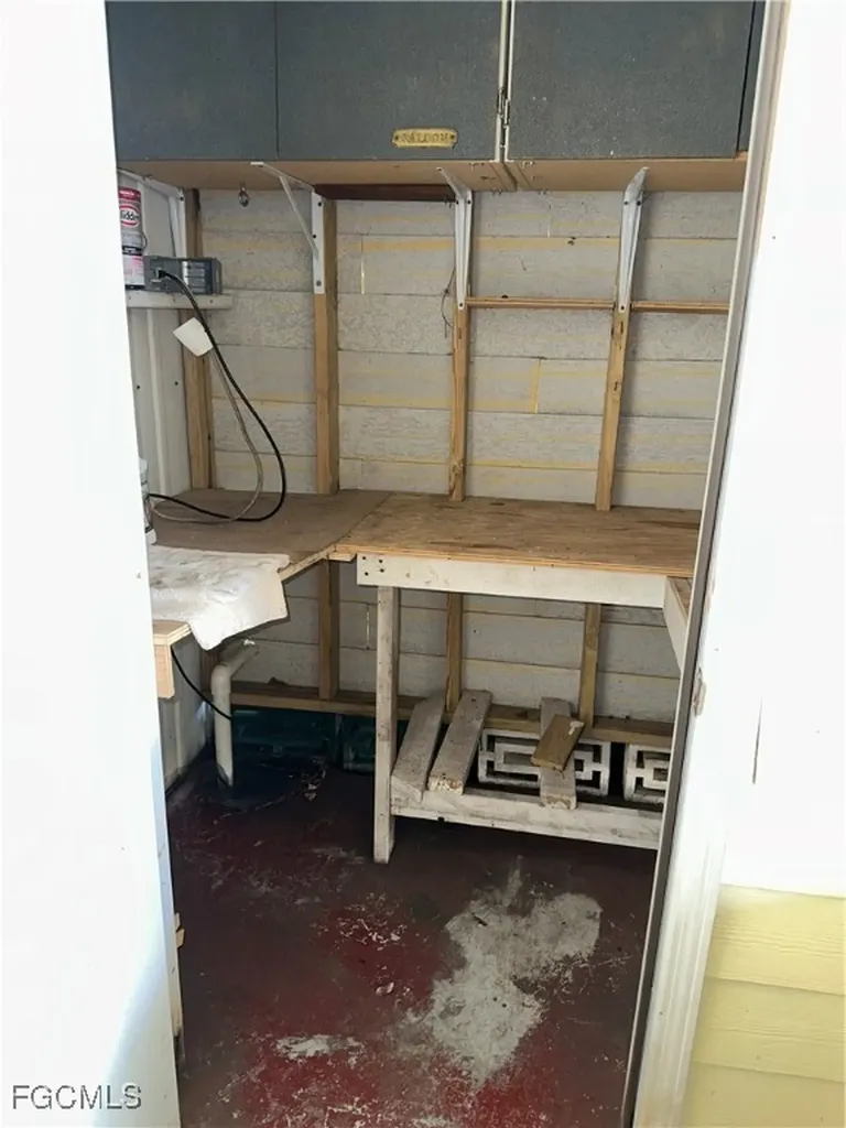 4 Aloe Street Alva FL 33920