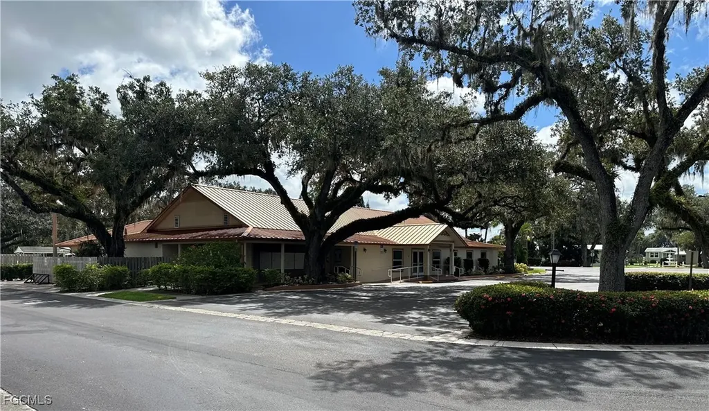 4 Aloe Street Alva FL 33920