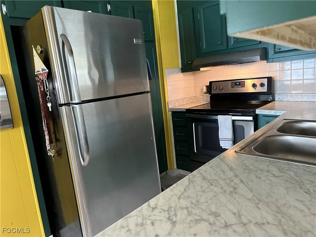 4 Aloe Street Alva FL 33920