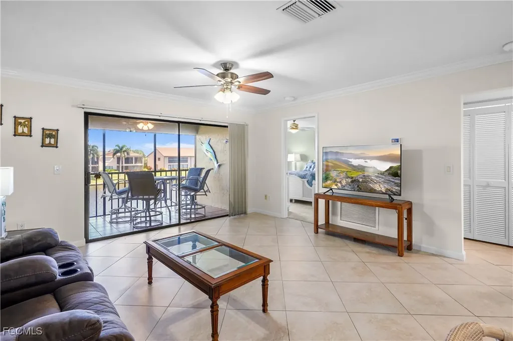 3803 SE 11th Place Cape Coral FL 33904