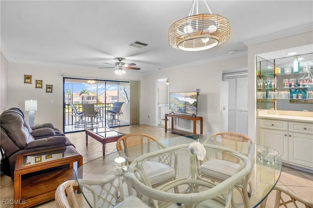 3803 SE 11th Place Cape Coral FL 33904