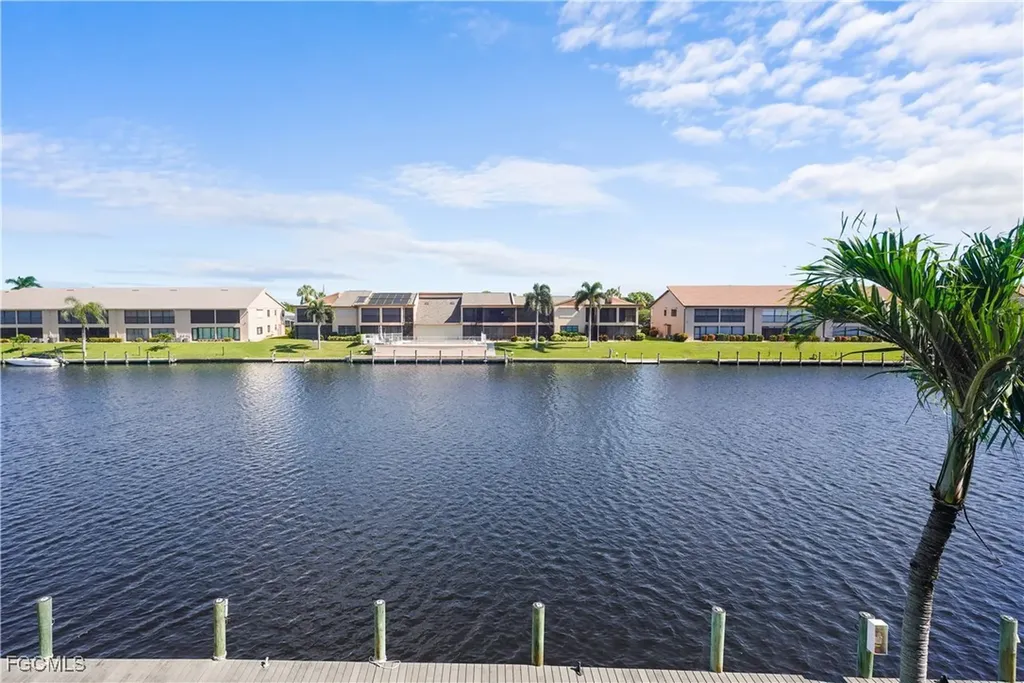 3803 SE 11th Place Cape Coral FL 33904