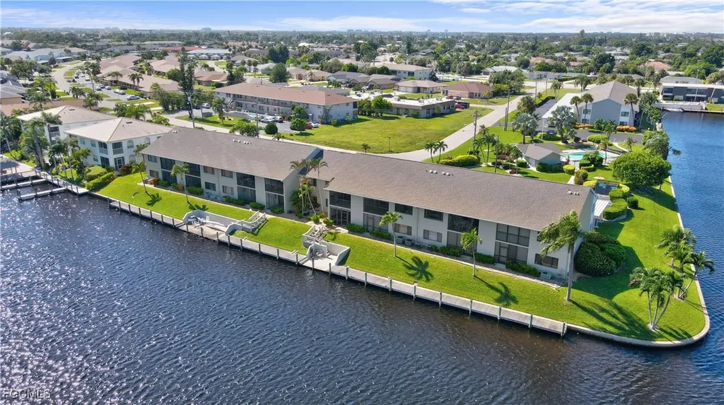 3803 SE 11th Place Cape Coral FL 33904