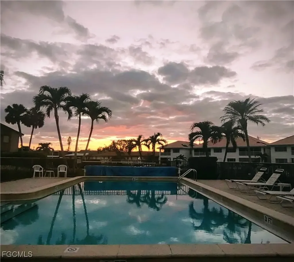 3803 SE 11th Place Cape Coral FL 33904