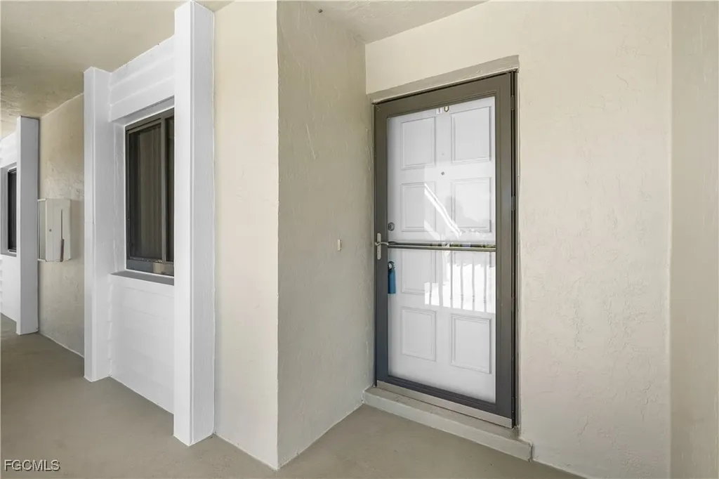 3803 SE 11th Place Cape Coral FL 33904