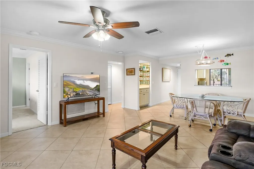 3803 SE 11th Place Cape Coral FL 33904