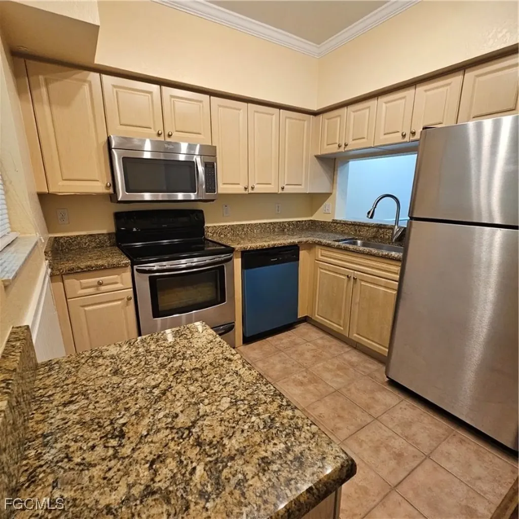 8423 Bernwood Cove Loop Fort Myers FL 33966