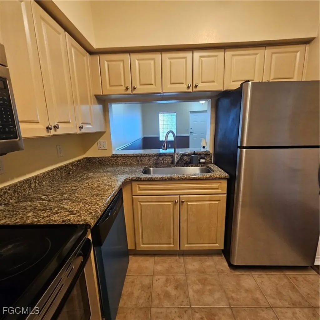 8423 Bernwood Cove Loop Fort Myers FL 33966