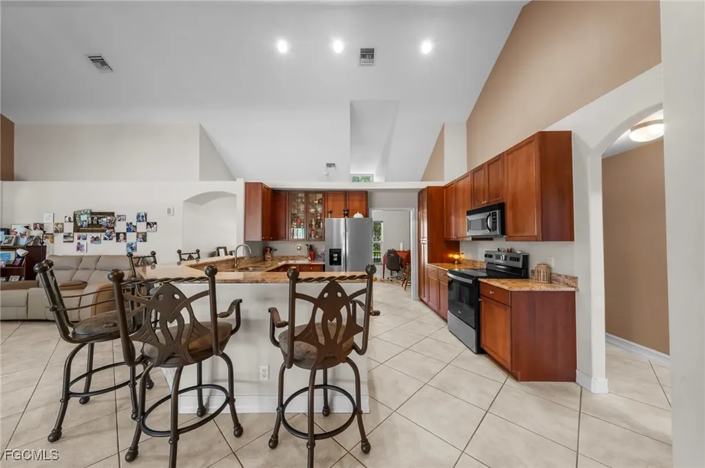 90 24th Avenue NE Naples FL 34120