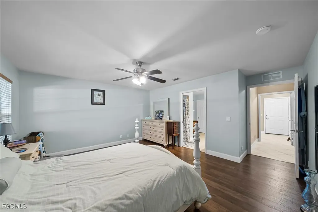 90 24th Avenue NE Naples FL 34120