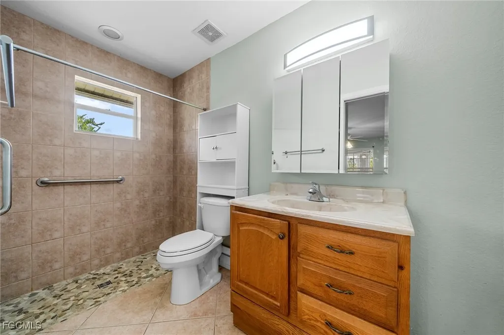 90 24th Avenue NE Naples FL 34120