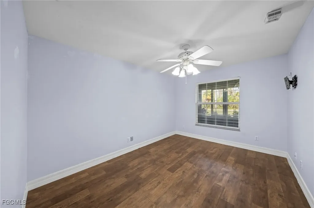 90 24th Avenue NE Naples FL 34120