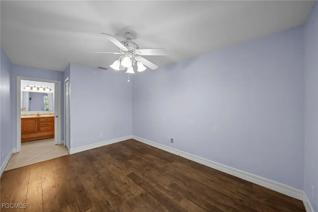 90 24th Avenue NE Naples FL 34120