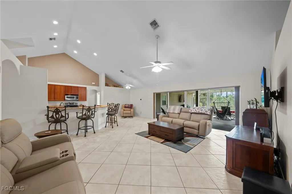 90 24th Avenue NE Naples FL 34120