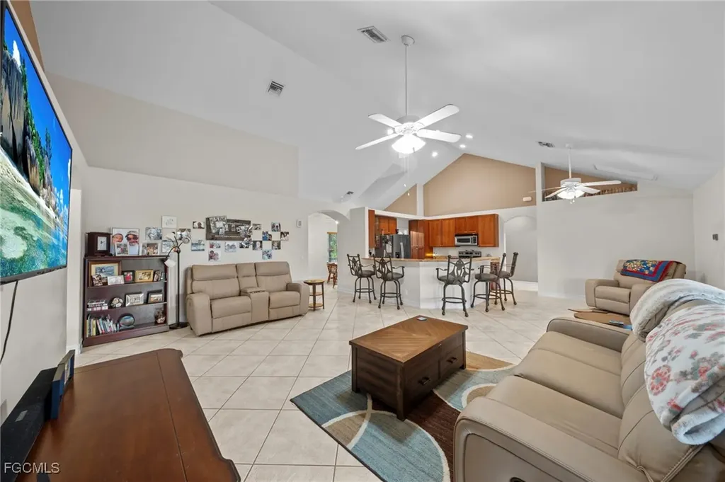 90 24th Avenue NE Naples FL 34120
