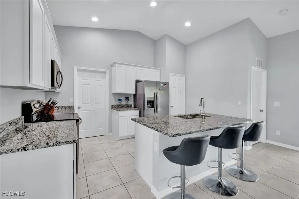 216 NW 9th Terrace Cape Coral FL 33993