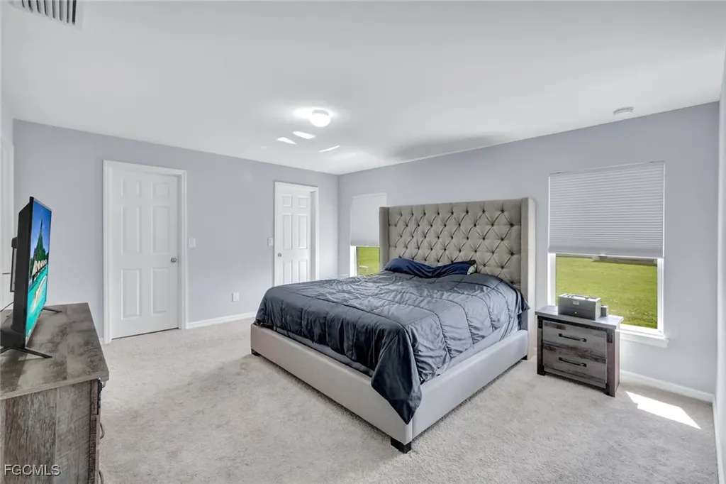 216 NW 9th Terrace Cape Coral FL 33993