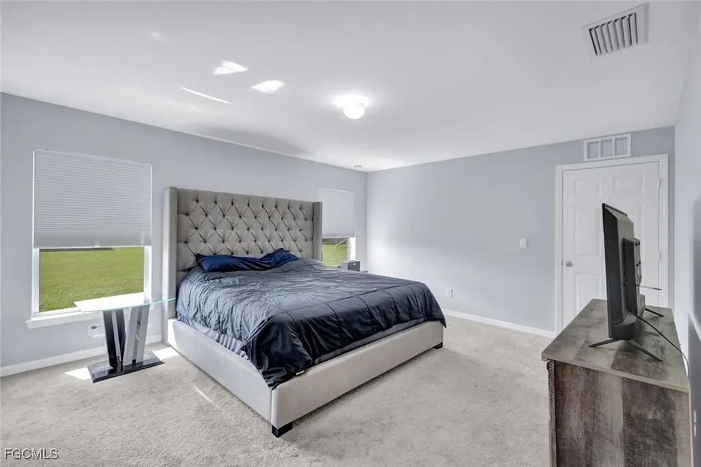 216 NW 9th Terrace Cape Coral FL 33993