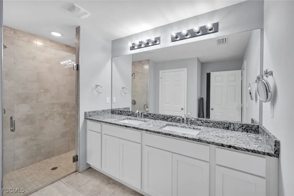 216 NW 9th Terrace Cape Coral FL 33993