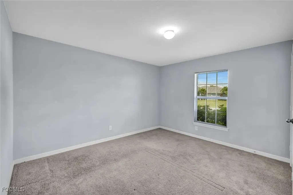 216 NW 9th Terrace Cape Coral FL 33993