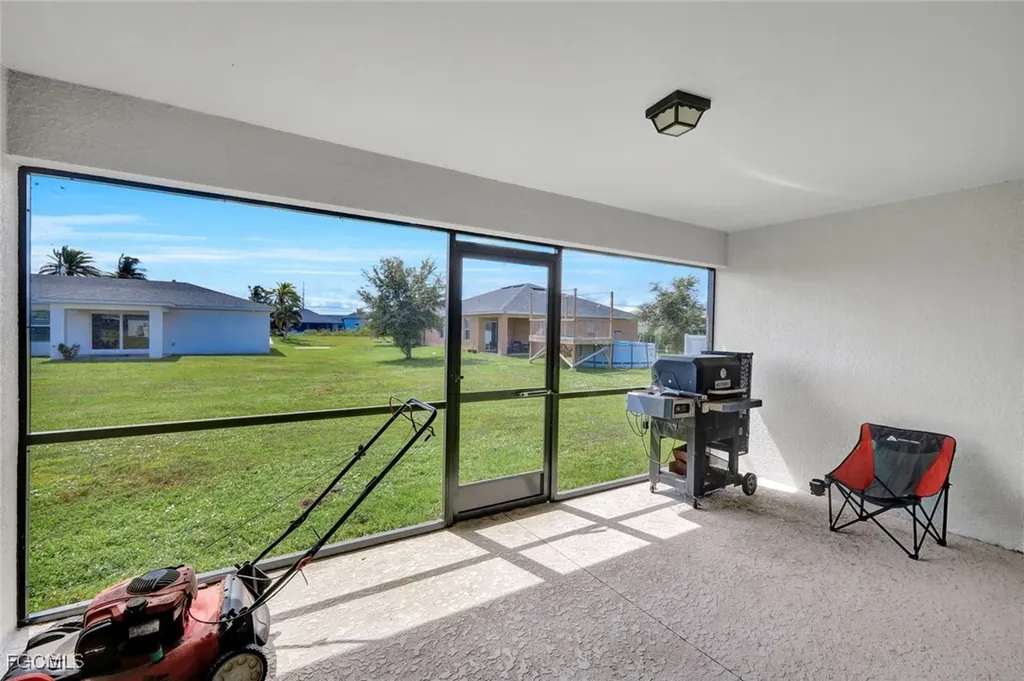 216 NW 9th Terrace Cape Coral FL 33993