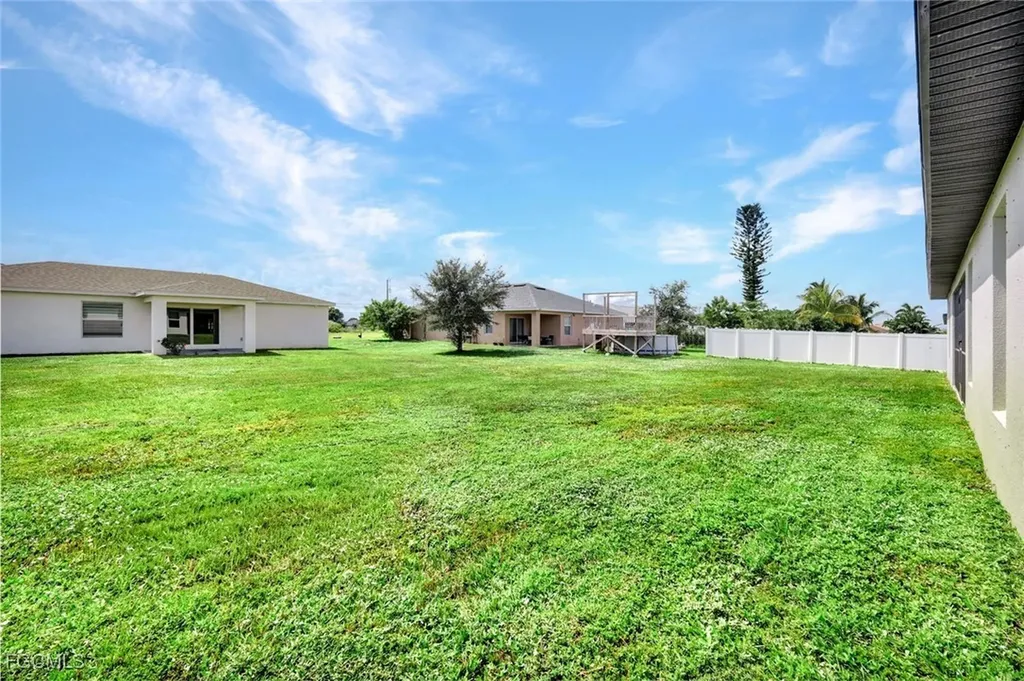 216 NW 9th Terrace Cape Coral FL 33993