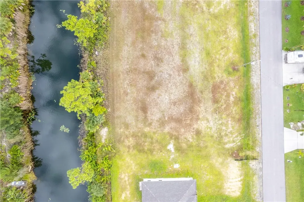 2213 NE 33rd Terrace Cape Coral FL 33909