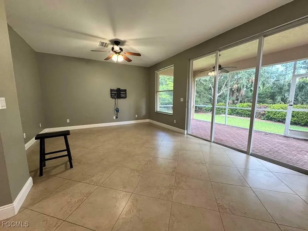 8306 Sumner Avenue Fort Myers FL 33908