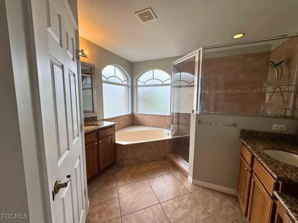 8306 Sumner Avenue Fort Myers FL 33908