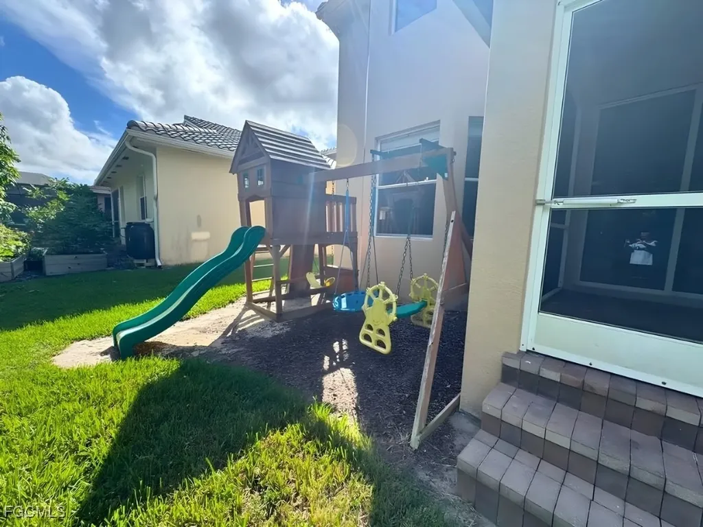 8306 Sumner Avenue Fort Myers FL 33908