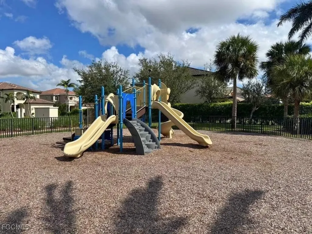 8306 Sumner Avenue Fort Myers FL 33908