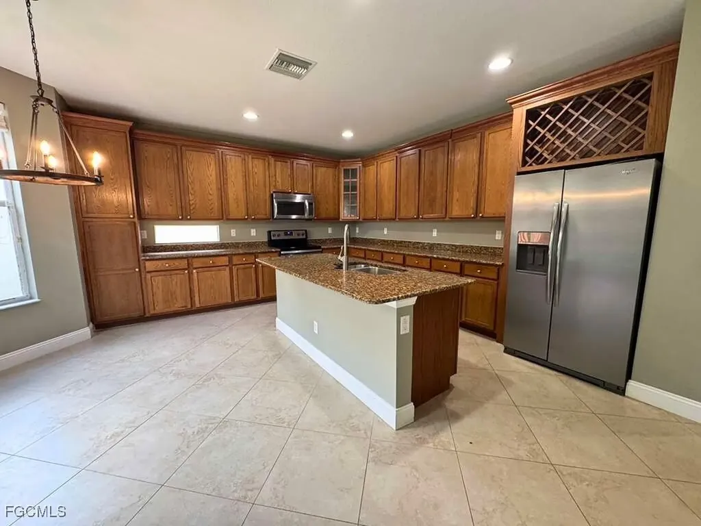 8306 Sumner Avenue Fort Myers FL 33908