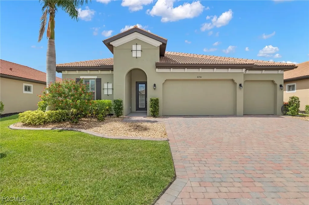 8741 Westwood Oaks Place Fort Myers FL 33908