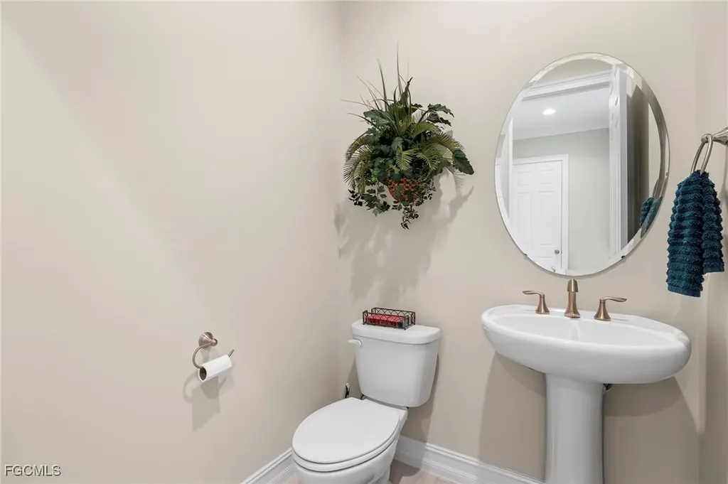 8741 Westwood Oaks Place Fort Myers FL 33908