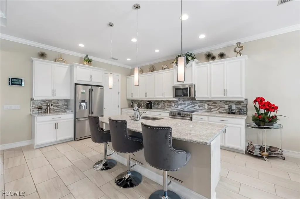 8741 Westwood Oaks Place Fort Myers FL 33908