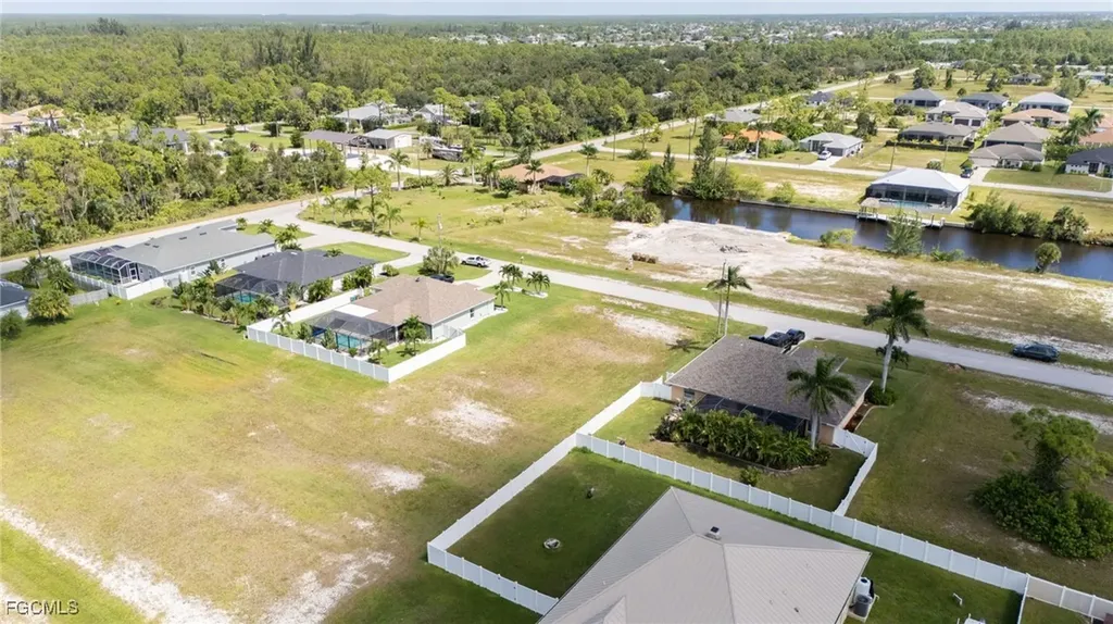 2336 NW 35th Avenue Cape Coral FL 33993