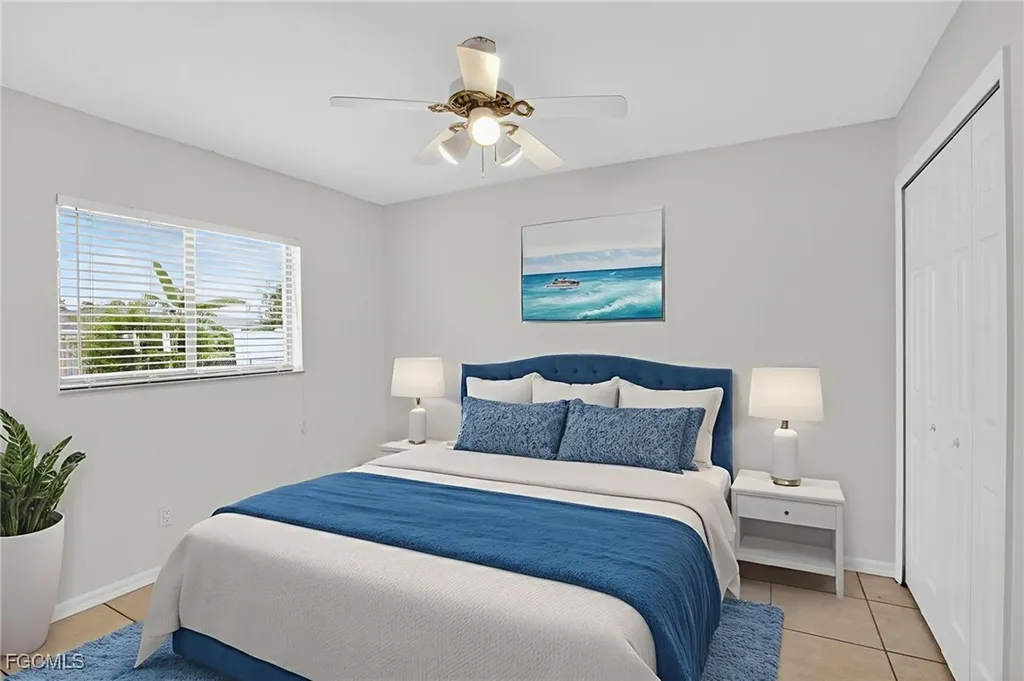 517 SE 16th Place Cape Coral FL 33990