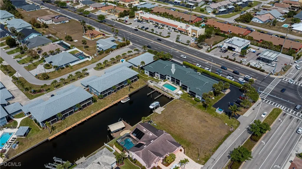 808 Cape Coral Parkway W Cape Coral FL 33914