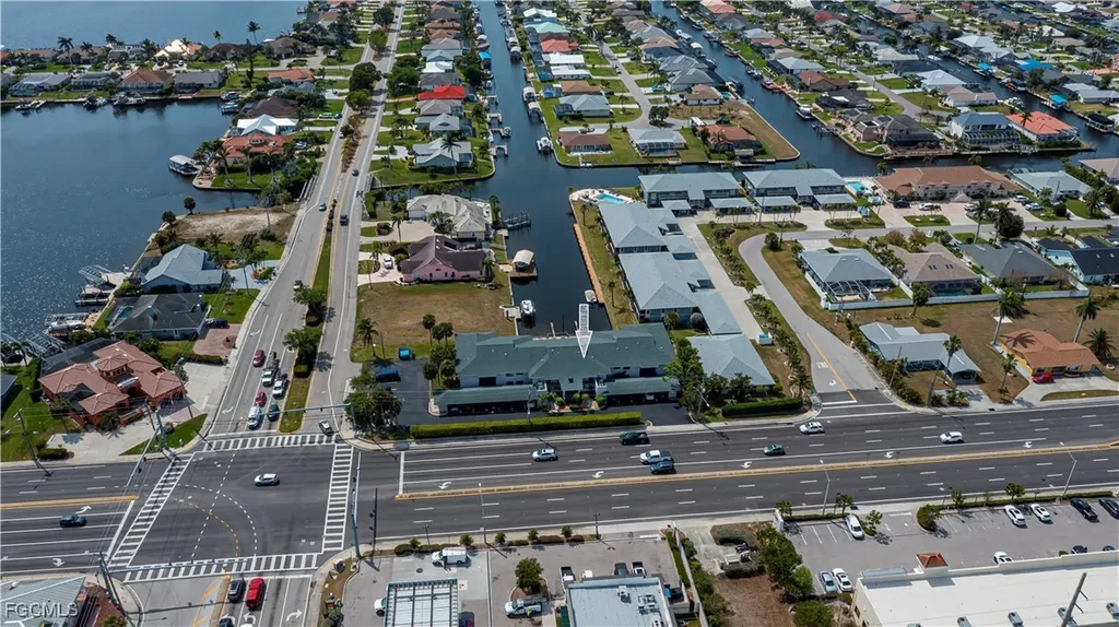 808 Cape Coral Parkway W Cape Coral FL 33914