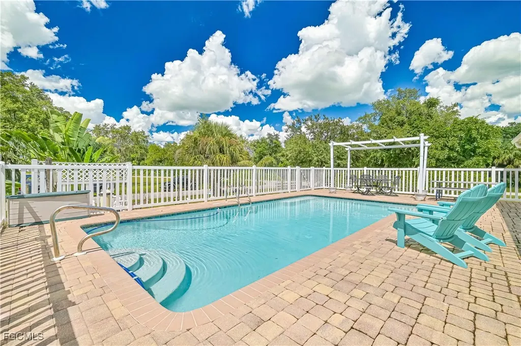 6840 Cadet Avenue Fort Myers FL 33905