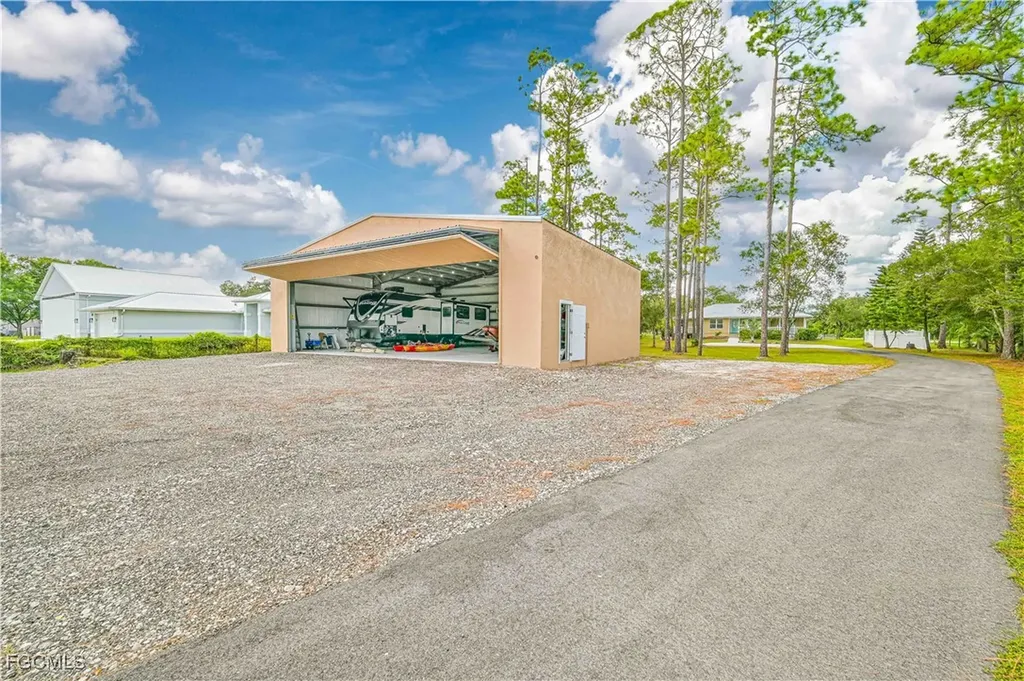 6840 Cadet Avenue Fort Myers FL 33905