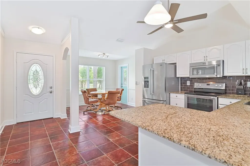 6840 Cadet Avenue Fort Myers FL 33905