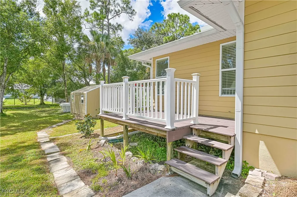 6840 Cadet Avenue Fort Myers FL 33905