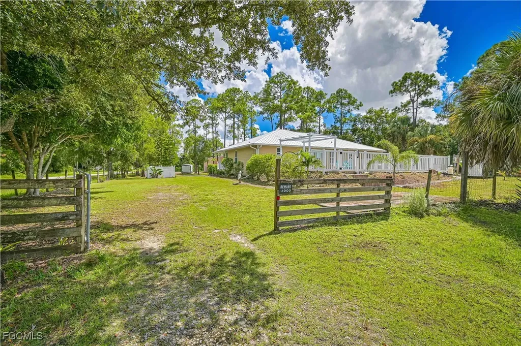 6840 Cadet Avenue Fort Myers FL 33905