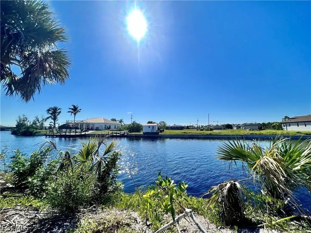 4008 NW 42nd Place Cape Coral FL 33993
