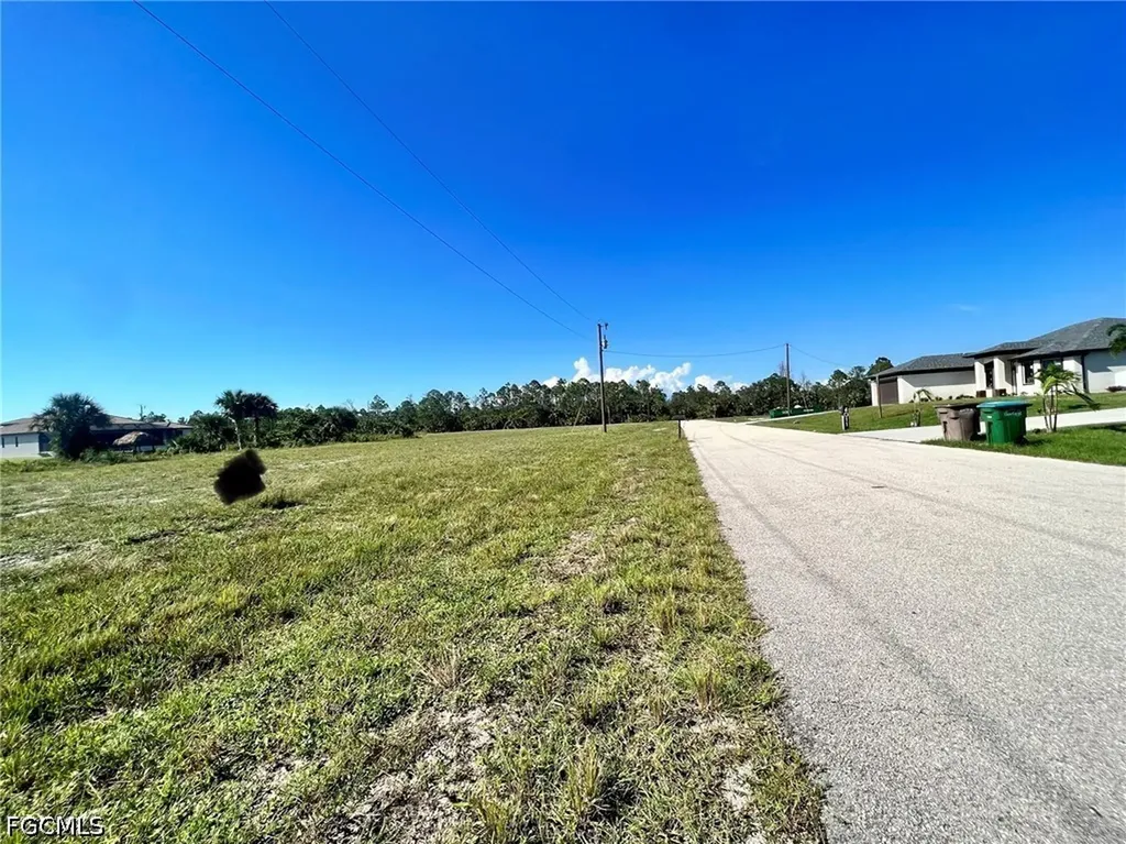 4008 NW 42nd Place Cape Coral FL 33993